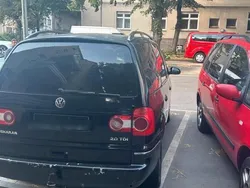 Schwarz Gebraucht 2007 VW Sharan Van / Kleinbus | 1.700 € (Superpreis)