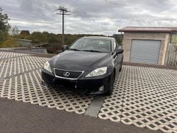 Schwarz Gebraucht 2007 Lexus IS220d Limousine | 6.800 € (Teuer)