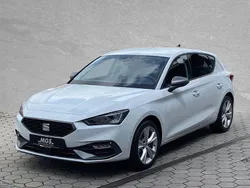 Glacial weiß metallic Neu 2025 Seat Leon Limousine | 29.990 € (Fairer Preis)