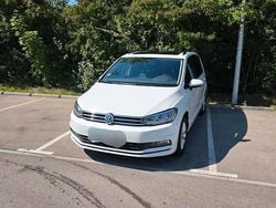 Weiß Gebraucht 2020 VW Touran Highline Van / Kleinbus | 19.500 € (Guter Preis)