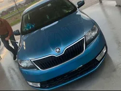 Blau Gebraucht 2016 Skoda Rapid Limousine | 4.900 € (Fairer Preis)