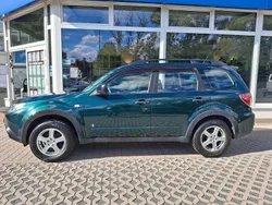Deep green perl Gebraucht 2010 Subaru Forester Active SUV | 10.990 €