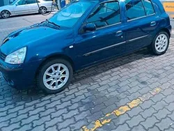 Blau Gebraucht 2004 Renault Clio II Kombi | 600 €