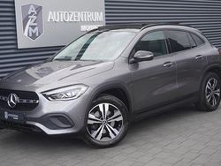 Mountaingrau metallic Gebraucht 2021 Mercedes GLA200 SUV | 29.990 € (Guter Preis)