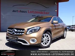 Gold Gebraucht 2017 Mercedes GLA250 SUV | 18.990 € (Superpreis)