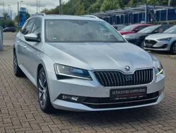 Silber Gebraucht 2018 Skoda Superb LAURIN & KLEMENT Kombi | 23.990 € (Fairer Preis)