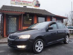 Schwarz Gebraucht 2016 Skoda Rapid Ambition Kombi | 7.490 € (Fairer Preis)