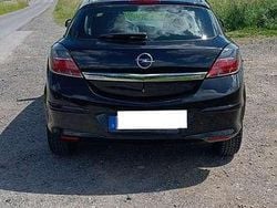 Schwarz Gebraucht 2008 Opel Astra Kleinwagen | 2.800 € (Fairer Preis)