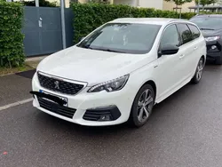 Weiß Gebraucht 2018 Peugeot 308 GT-line Kombi | 12.500 € (Fairer Preis)
