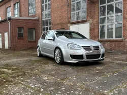 Silber Gebraucht 2004 VW Golf V R Limousine | 6.500 €