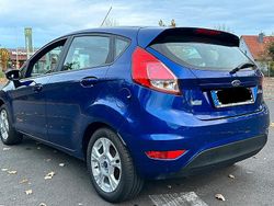 Blau Gebraucht 2014 Ford Fiesta Limousine | 3.200 € (Fairer Preis)