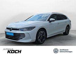 Pure white Gebraucht 2024 VW Passat Elegance Kombi | 38.395 € (Superpreis)