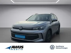 Silber / oyster silver (metallic) Gebraucht 2024 VW Tiguan Life SUV | 40.990 € (Teuer)