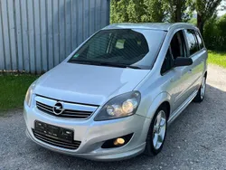 Silber Gebraucht 2008 Opel Zafira Edition Van / Kleinbus | 1.499 € (Guter Preis)