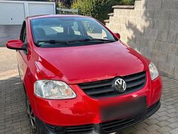 Rot Gebraucht 2006 VW Fox Kleinwagen | 1.950 €