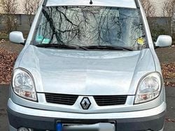 Silber Gebraucht 2004 Renault Kangoo Kleinwagen | 2.200 €