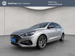 Silber Gebraucht 2023 Hyundai i30 Pure Limousine | 16.930 € (Fairer Preis)