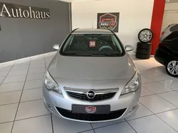 Silber Gebraucht 2011 Opel Astra Design Edition Kombi | 5.499 € (Fairer Preis)