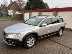 Silber Gebraucht 2015 Volvo XC70 Kombi | 28.750 € (Teuer)