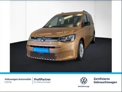 Braun Gebraucht 2022 VW Caddy Life Van / Kleinbus | 25.220 € (Etwas zu teuer)