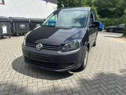 Schwarz Gebraucht 2014 VW Caddy Trendline Van / Kleinbus | 5.700 € (Fairer Preis)