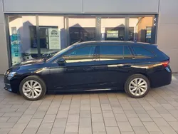 Black magic perleffekt Gebraucht 2024 Skoda Octavia Selection Kombi | 30.950 € (Fairer Preis)