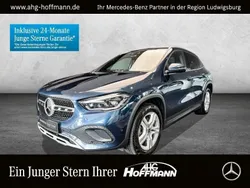 Blau Gebraucht 2021 Mercedes GLA250 Style SUV | 32.720 € (Etwas zu teuer)
