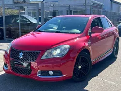 Rot Gebraucht 2015 Suzuki Kizashi Sport Limousine | 12.900 € (Teuer)