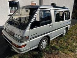 Silber Gebraucht 1996 Mitsubishi L300 Van / Kleinbus | 5.000 €