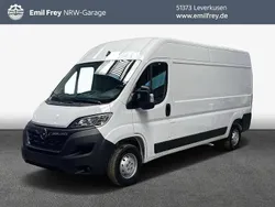 Weiß Gebraucht 2023 Opel Movano Selection Van | 22.960 € (Superpreis)