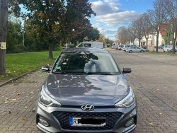 Grau Gebraucht 2020 Hyundai i20 YES! Limousine | 15.000 € (Etwas zu teuer)