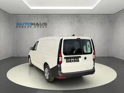 Candyweiß Gebraucht 2024 VW Caddy Maxi Van / Kleinbus | 30.969 € (Etwas zu teuer)