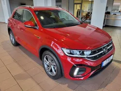 Kings red metallic Gebraucht 2025 VW T-Roc R-line SUV | 43.130 €