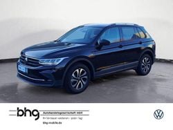 Schwarz Gebraucht 2022 VW Tiguan Active SUV | 25.320 € (Guter Preis)