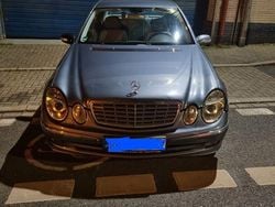 Blau Gebraucht 2005 Mercedes E280 Avantgarde Limousine | 4.000 € (Guter Preis)