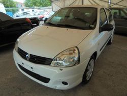 Weiß Gebraucht 2009 Renault Clio II Authentique Kleinwagen | 1.450 €