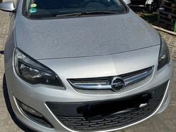 Silber Gebraucht 2013 Opel Astra Sport Kombi | 2.700 € (Superpreis)