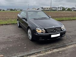 Schwarz Gebraucht 2008 Mercedes CLK200 Avantgarde Coupé | 8.990 € (Etwas zu teuer)