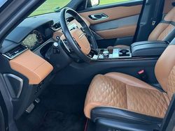 Grau Gebraucht 2019 Land Rover Range Rover Velar SVAutobiography Dynamic Black SUV | 57.500 € (Etwas zu teuer)