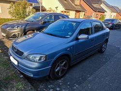 Grau Gebraucht 2000 Opel Astra Limousine | 1.555 € (Guter Preis)