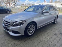 Silber Gebraucht 2015 Mercedes C200 Kombi | 13.000 € (Etwas zu teuer)