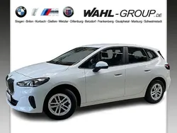 Weiß Gebraucht 2022 BMW 218 Active Tourer Performance Van / Kleinbus | 23.970 € (Guter Preis)