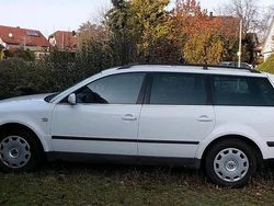 Weiß Gebraucht 2003 VW Passat Trendline Kombi | 1.500 € (Guter Preis)