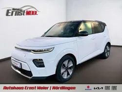 Weiss Gebraucht 2023 Kia Soul EV Inspiration SUV | 32.400 € (Etwas zu teuer)