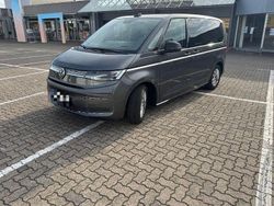 Grau Gebraucht 2022 VW T7 Style Van | 50.900 € (Guter Preis)