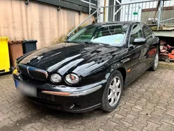 Schwarz Gebraucht 2001 Jaguar X-type Limousine | 1.000 € (Superpreis)