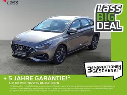 Silky bronze Gebraucht 2024 Hyundai i30 Trend Kombi | 21.980 € (Superpreis)