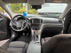 Grün Gebraucht 2015 Opel Insignia Sport Kombi | 8.000 € (Fairer Preis)