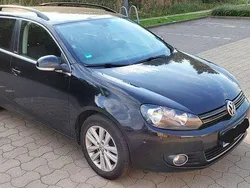 Schwarz Gebraucht 2012 VW Golf VII Comfortline Kombi | 3.900 € (Guter Preis)