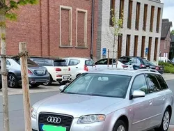 Grau Gebraucht 2006 Audi A4 Kombi | 1.500 € (Superpreis)